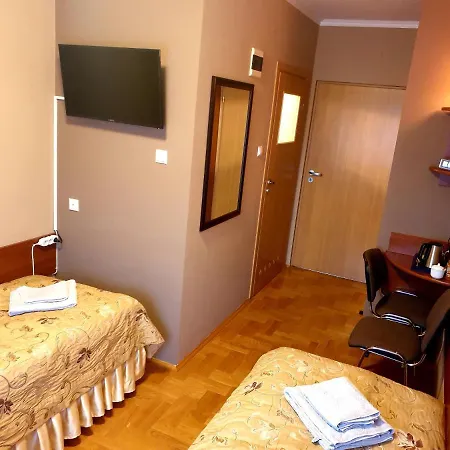 מלון Palac Pod Debami