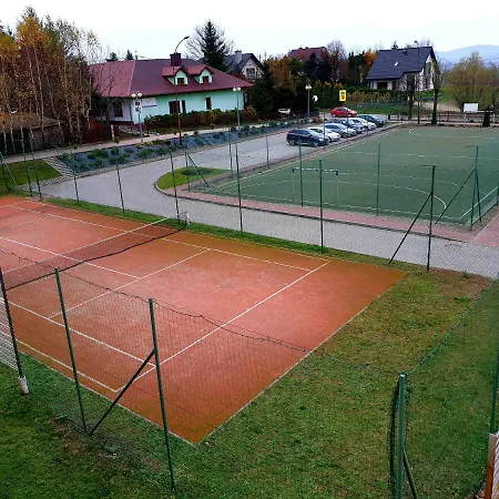 Palac Pod Debami 酒店 *